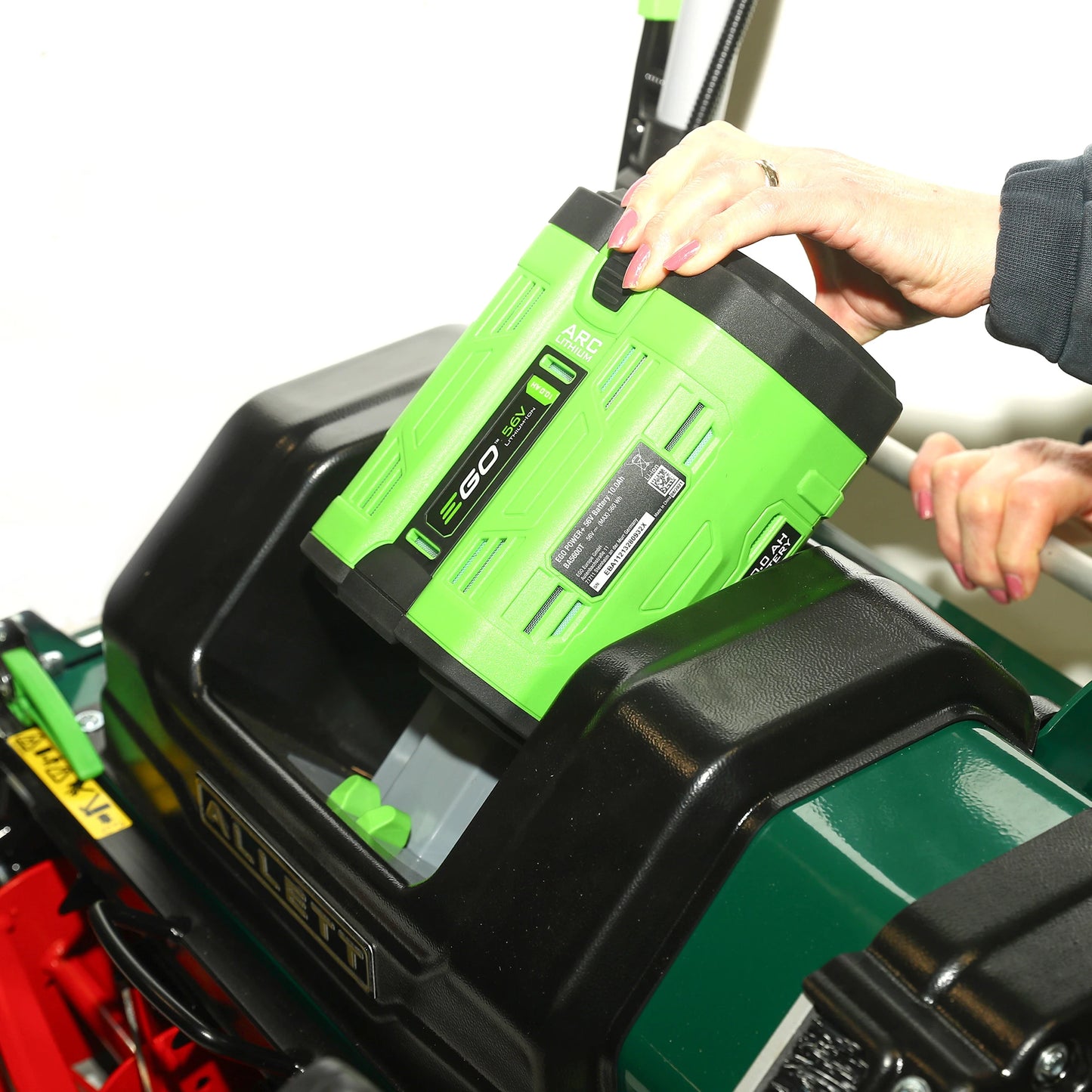 Allett Stirling 43 (17'') Battery Cylinder Mower