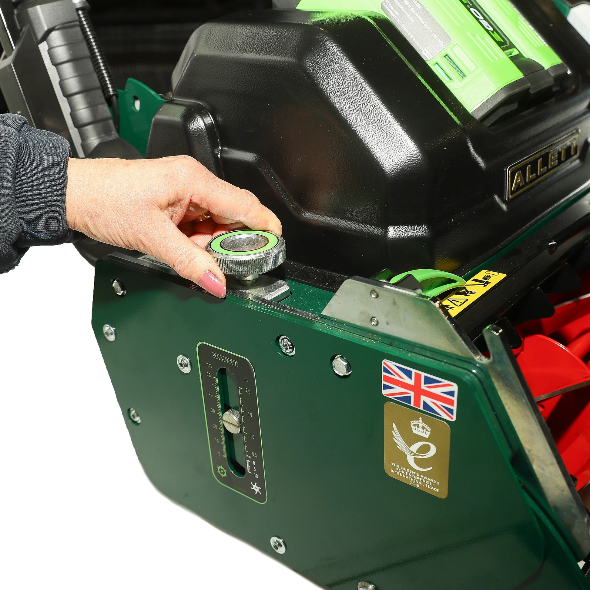 Allett Stirling 43 (17'') Battery Cylinder Mower – ALLETT US
