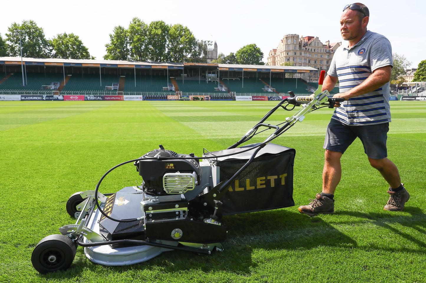 Allett Uplift 86 Vacuum Gas Stadium Rotary Mower