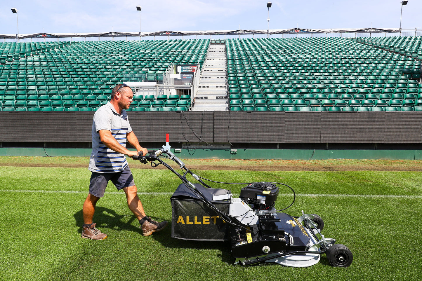 Allett Uplift 86 Vacuum Gas Stadium Rotary Mower