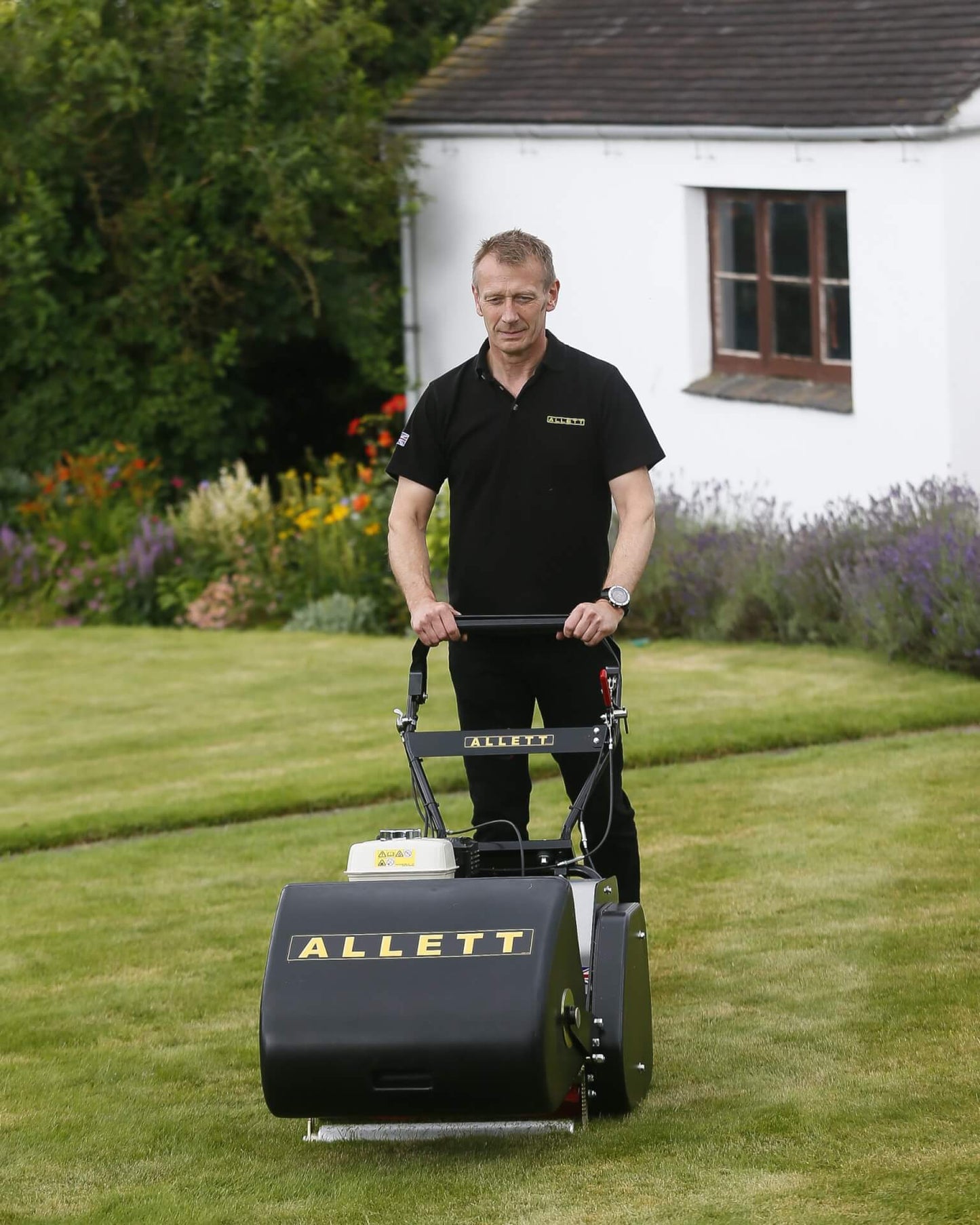 Allett Buffalo 20 Gas Cylinder Reel Mower