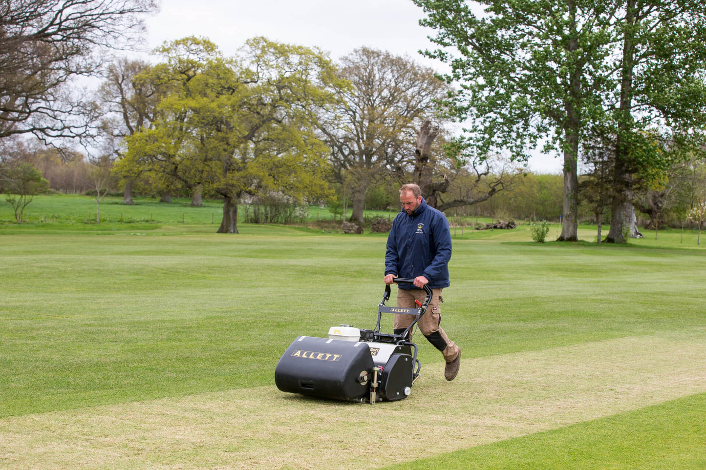 Allett C24 Gas Cylinder Reel Mower (Power-unit with Grassbox)