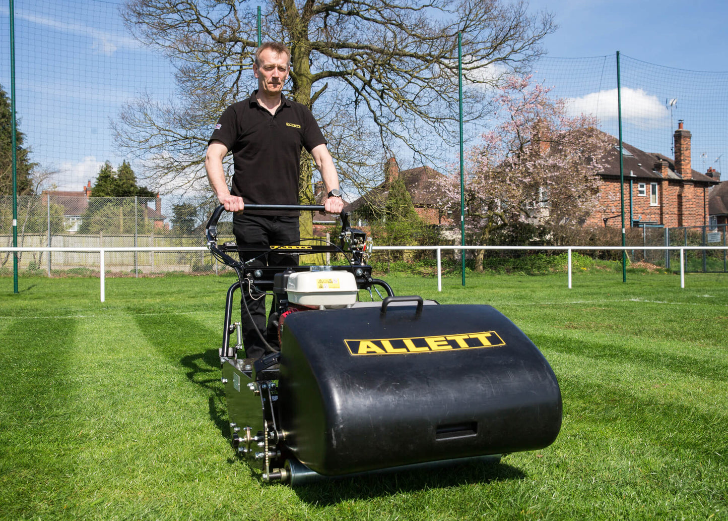 Allett C27 Gas Cylinder Reel Mower (Power-unit with Grassbox)