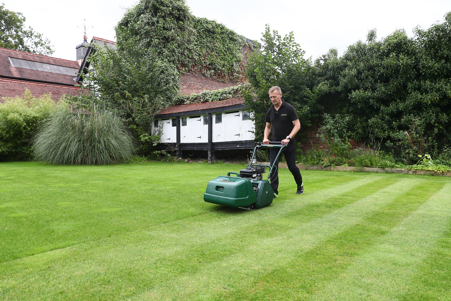 Allett Kensington 17H Gas Cylinder Reel Mower