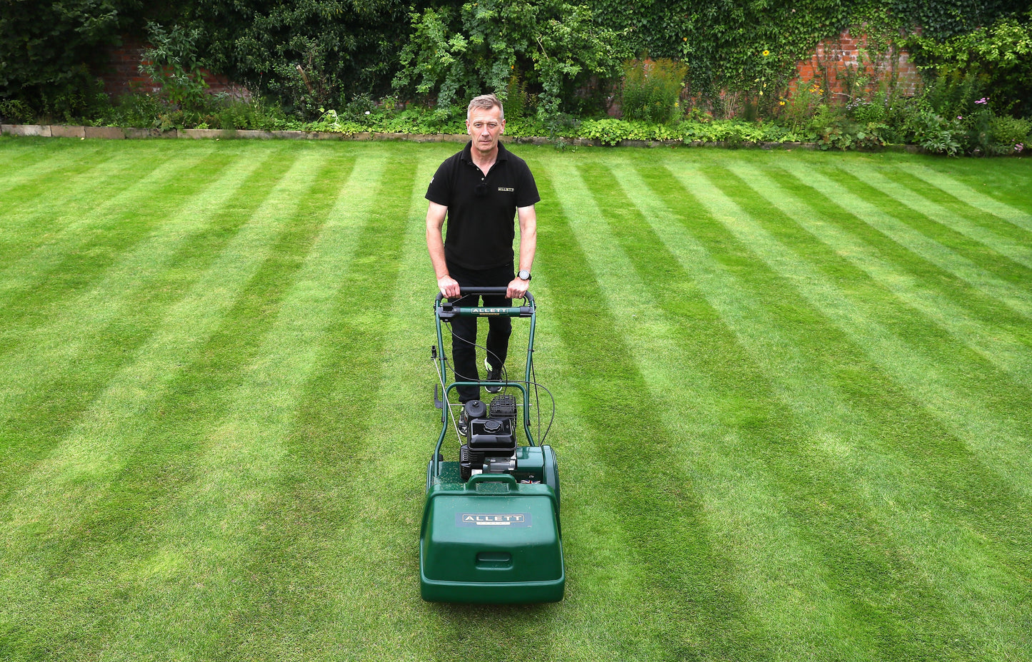 Allett Kensington 17H Gas Cylinder Reel Mower