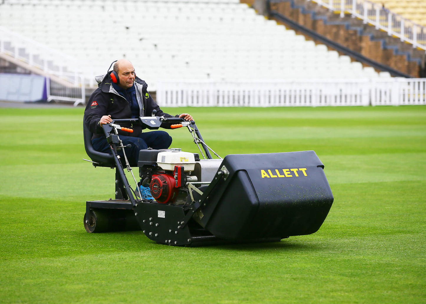 Allett Regal 36 Gas Cylinder Reel Mower