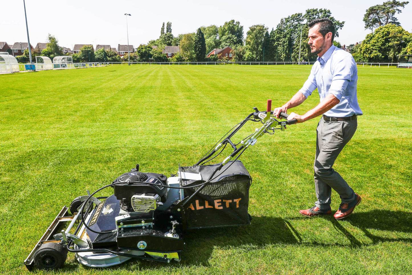 Allett Uplift 86 Vacuum Gas Stadium Rotary Mower